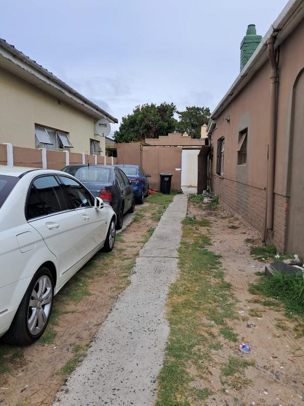 9 Bedroom Property for Sale in Townsend Estate Western Cape